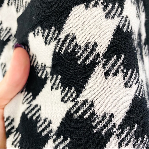 NAME YOUR PRICE Pendleton Houndstooth Cardigan - Picture 7 of 8
